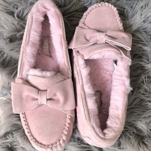 PINK UGG FUZZY MOCCASINS